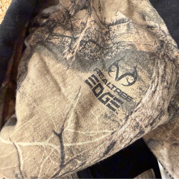 Buck Wear Deer Skull American Flag Hoodie - Picture 5 of 5